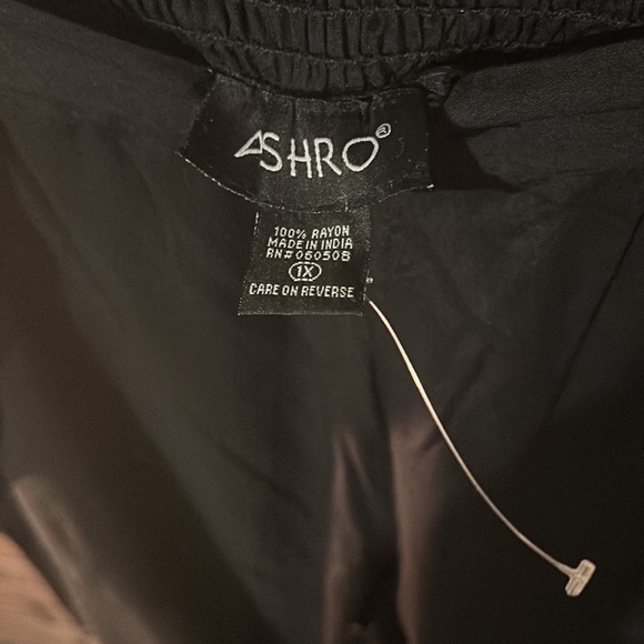 NWOT Ashro wide leg pants - Picture 4 of 8